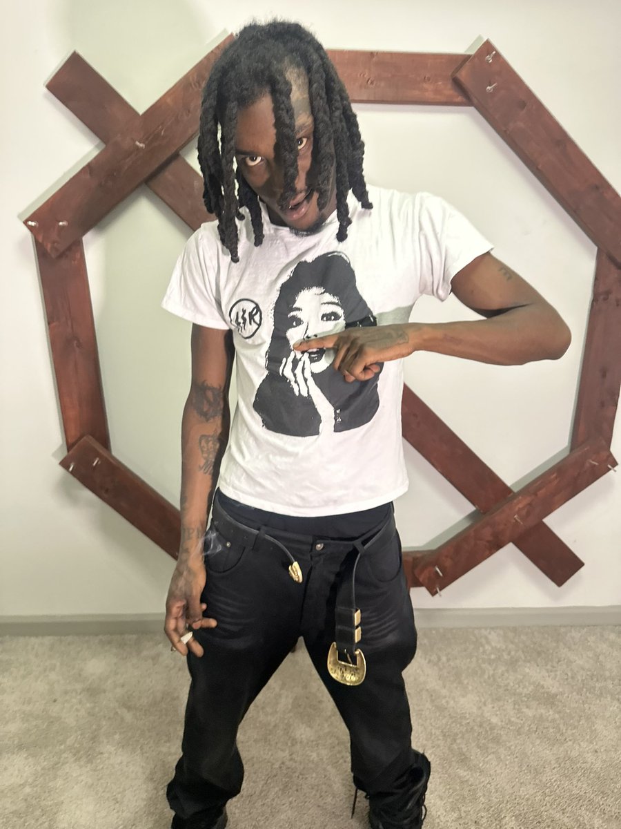 GIVENCHYBASTARD tweet media