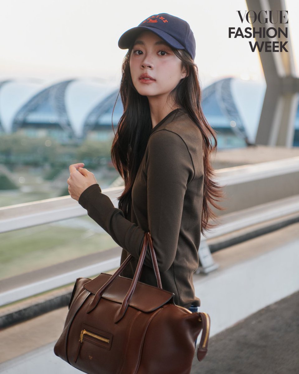 Vogue Thailand tweet media