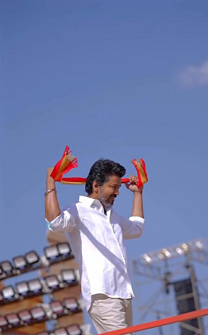 நீ வா தலைவா உனக்கு எப்போதும் உறுதுணையாக இருப்போம் 😎

#ThalapathyVijay𓃵
