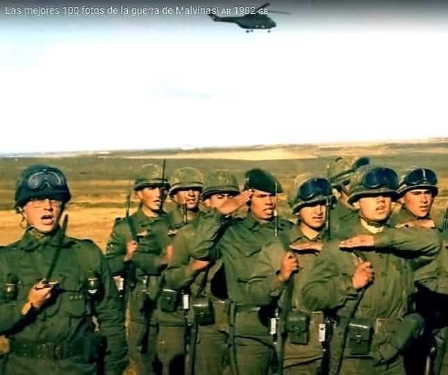 VALIENTE es aquel que está dispuesto a dar la vida por la Patria o por un camarada.Todo soldado que participó en todas las batallas desde el nacimiento de nuestra Patria es considerado VALIENTE por su PERTENENCIA.Mi respeto eterno y Honor y Gloria por los centinelas que quedaron!