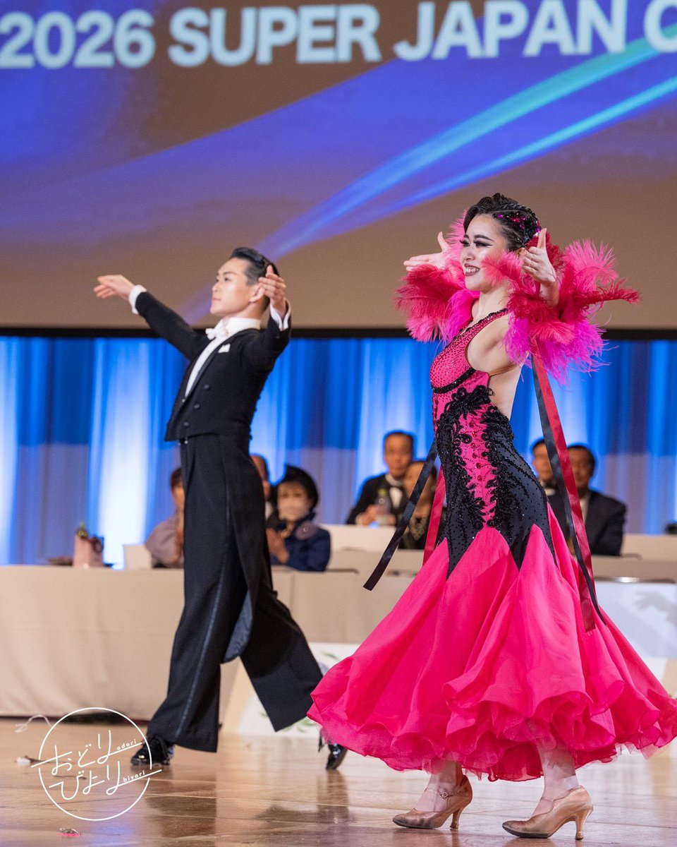 2026/03/01スーパージャパンカップダンス　プロライジングボールルームで優勝しました🥇

1年目にライジングラテンで優勝した事を思い出しながらオナーダンスを踊らせていただきました✨ボールルームも優勝いただけたことを大変嬉しく思います🥰

ボールルームも少しずつコツコツと頑張っていきます❤️‍🔥
