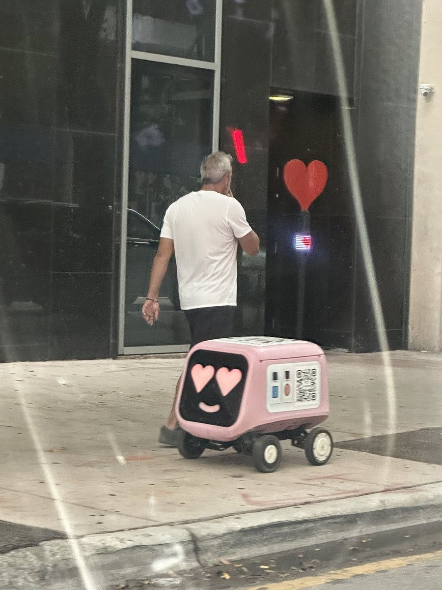 XOË🖤 tweet media