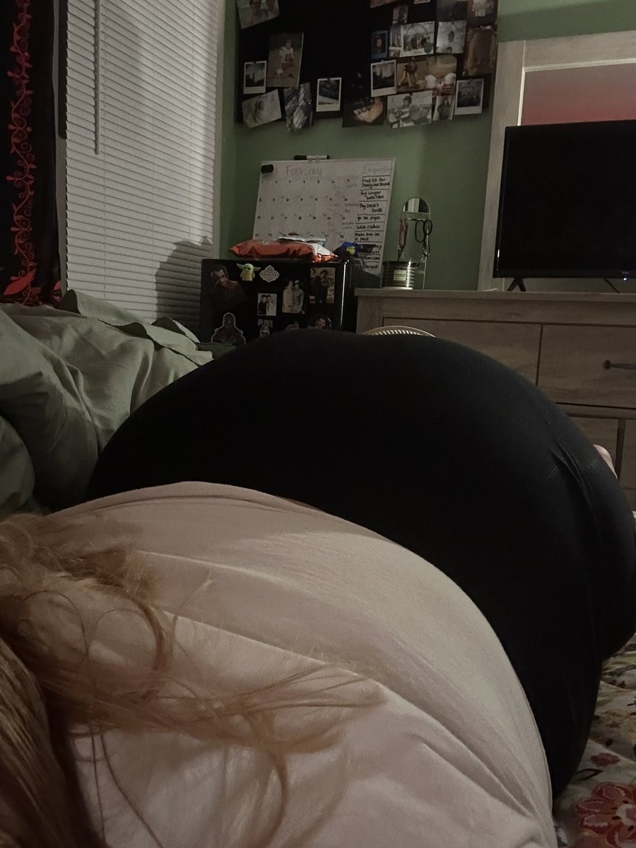 SoftlyYours__'s tweet photo. donโt you just wanna make it yours? #nsfw #nsfwtwt #claimme #selling #useme #whore #slut #daddy #goodgirl #ass #bbw #pawg #onlyfans #please https://t.co/db4YpGUl4d