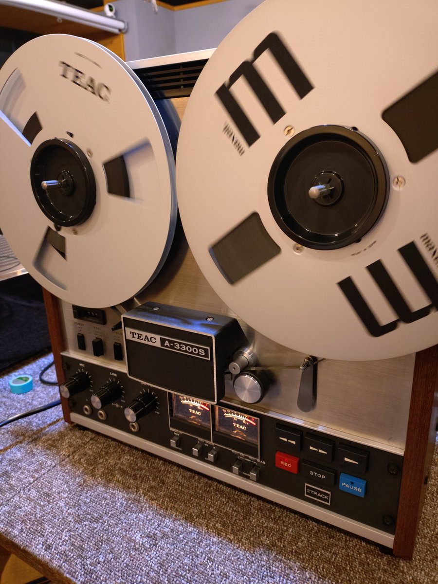 間もなく商品化のオープンデッキです。整備を終えランニング中です