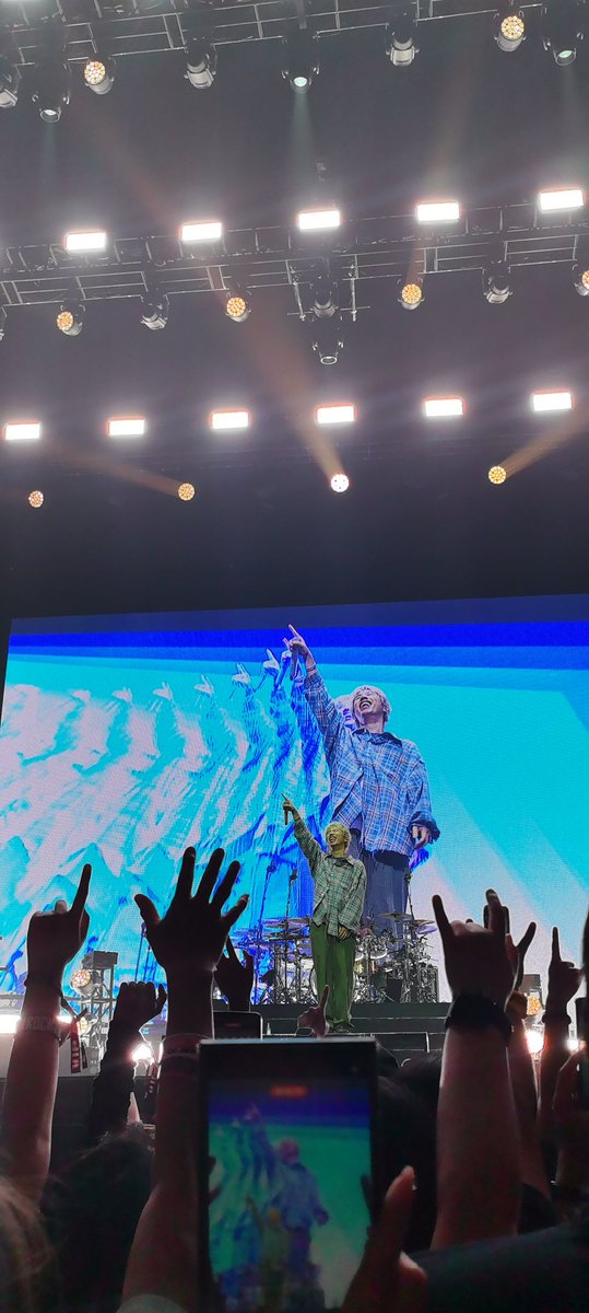 𝒋𝒆𝒏 tweet media