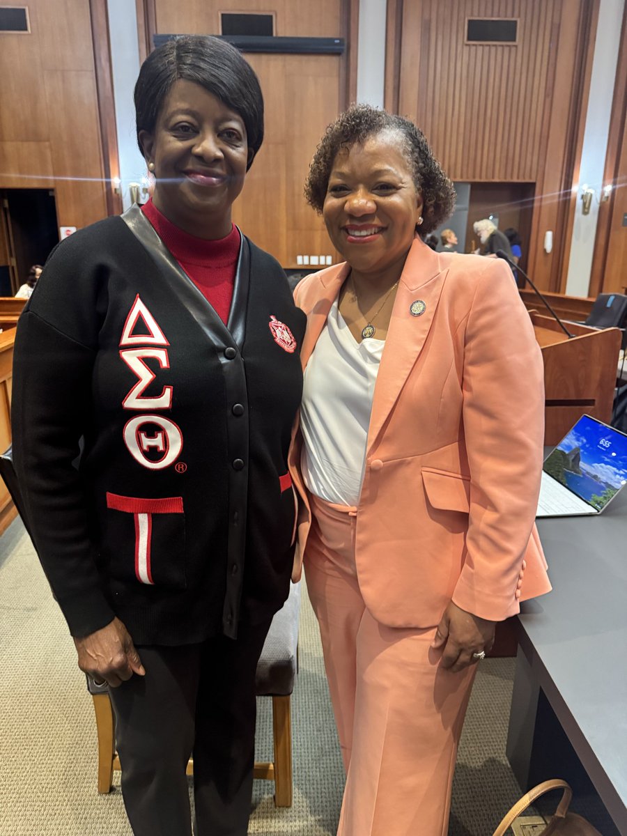 Tameika Isaac Devine tweet media