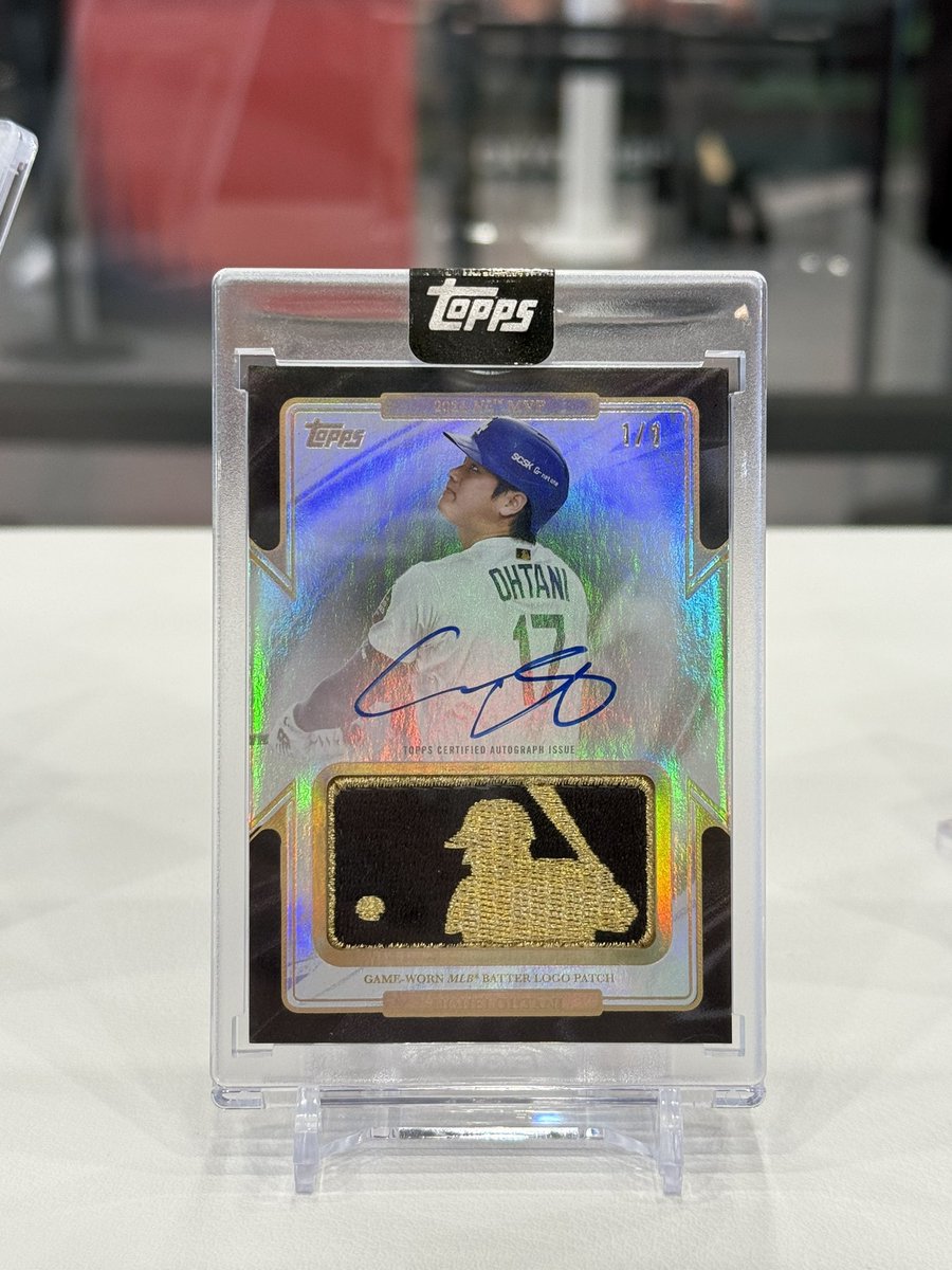 KEESUKE_ESPOIR's tweet image. まさかのいつも開封で楽しまさせて頂いてるToppsさんのイベントに招待して頂きました❤️‍🔥

大谷選手の4億6000万円のカードを生で見れて最高でした🫶
後日動画も上がるのでお楽しみに〜☺️
今日はこの後WBC本戦に参戦します⚾️🔥

#ToppsWBC @toppsjapan