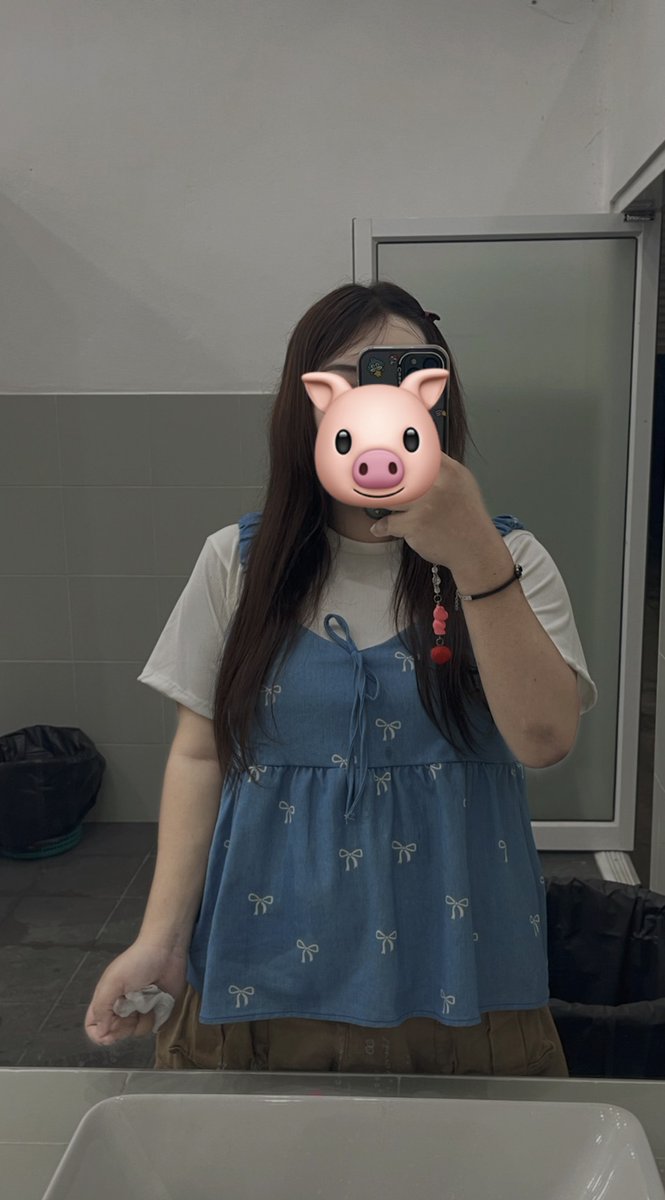 NAOMIISTAR🌻 tweet media