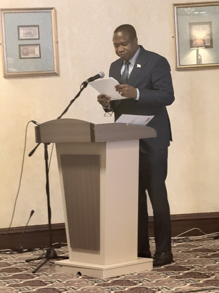 Justin Bgoni tweet media