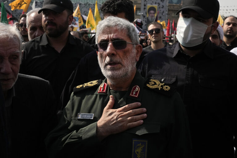 Speedynewsgr's tweet photo. Ιράν: Νεκρός ο στρατηγός Ισμαήλ Καανί – Πληροφορίες ότι εκτελέστηκε ως «κατάσκοπος της Μοσάντ» - https://t.co/3YDqmLdm8H
#εκτέλεση #Ιράν #ΙσμαήλΚαανί #Μοσάντ https://t.co/xF7iLnqNa1