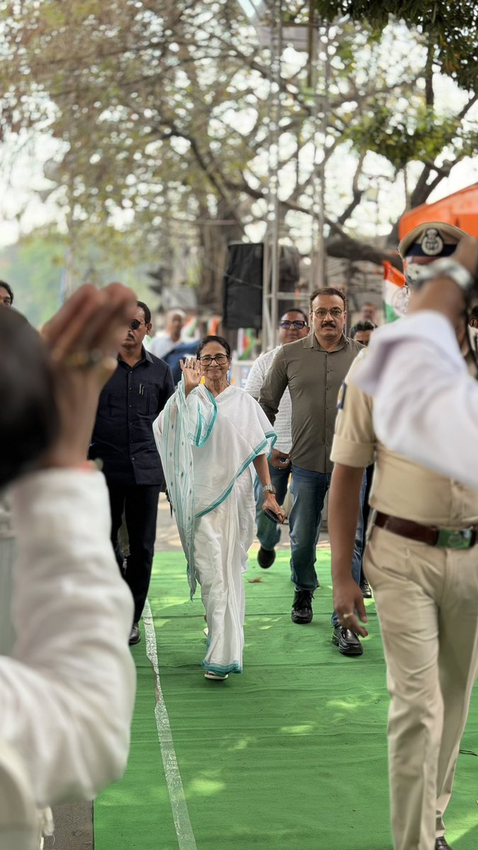 Sayan Deb Chatterjee tweet media