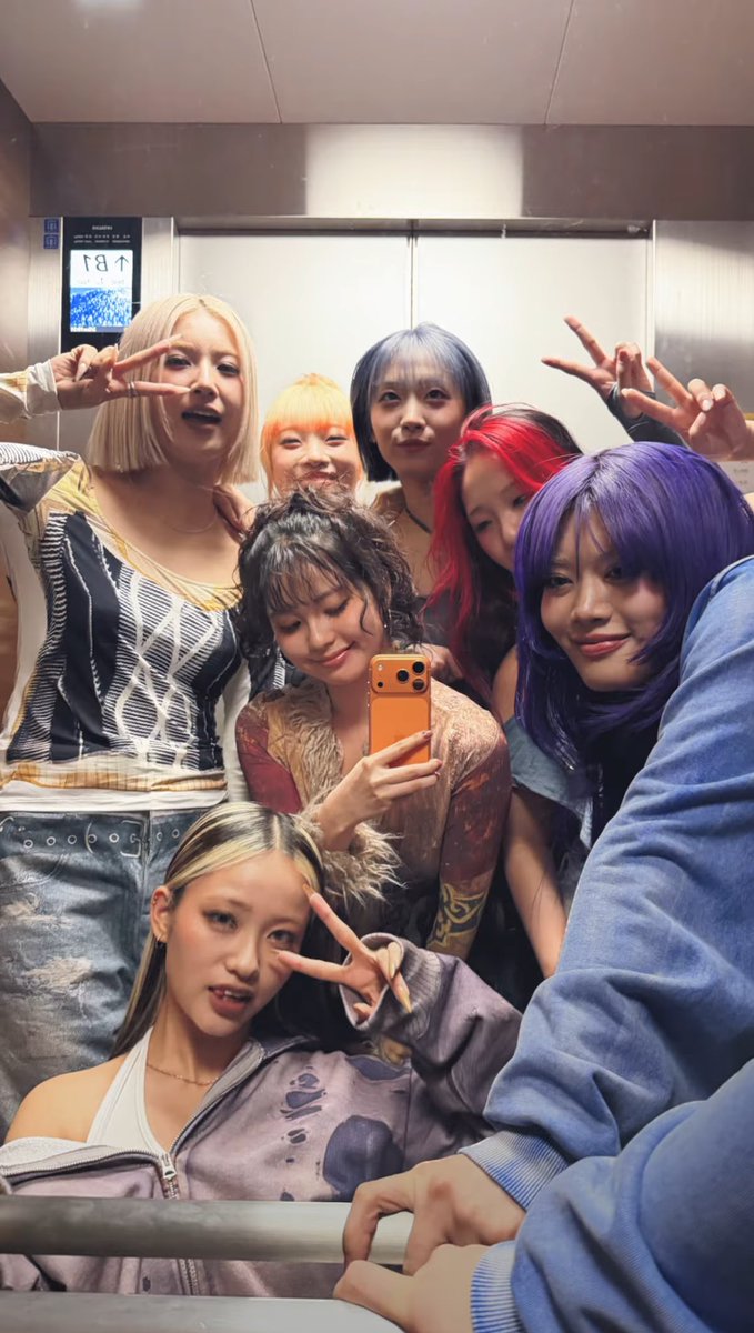 waka705's tweet photo. ちょーかわいい待ち受けにする😭😭😭😭💖💖💖💖💖💖
#HANA https://t.co/3mtdrm2YuW