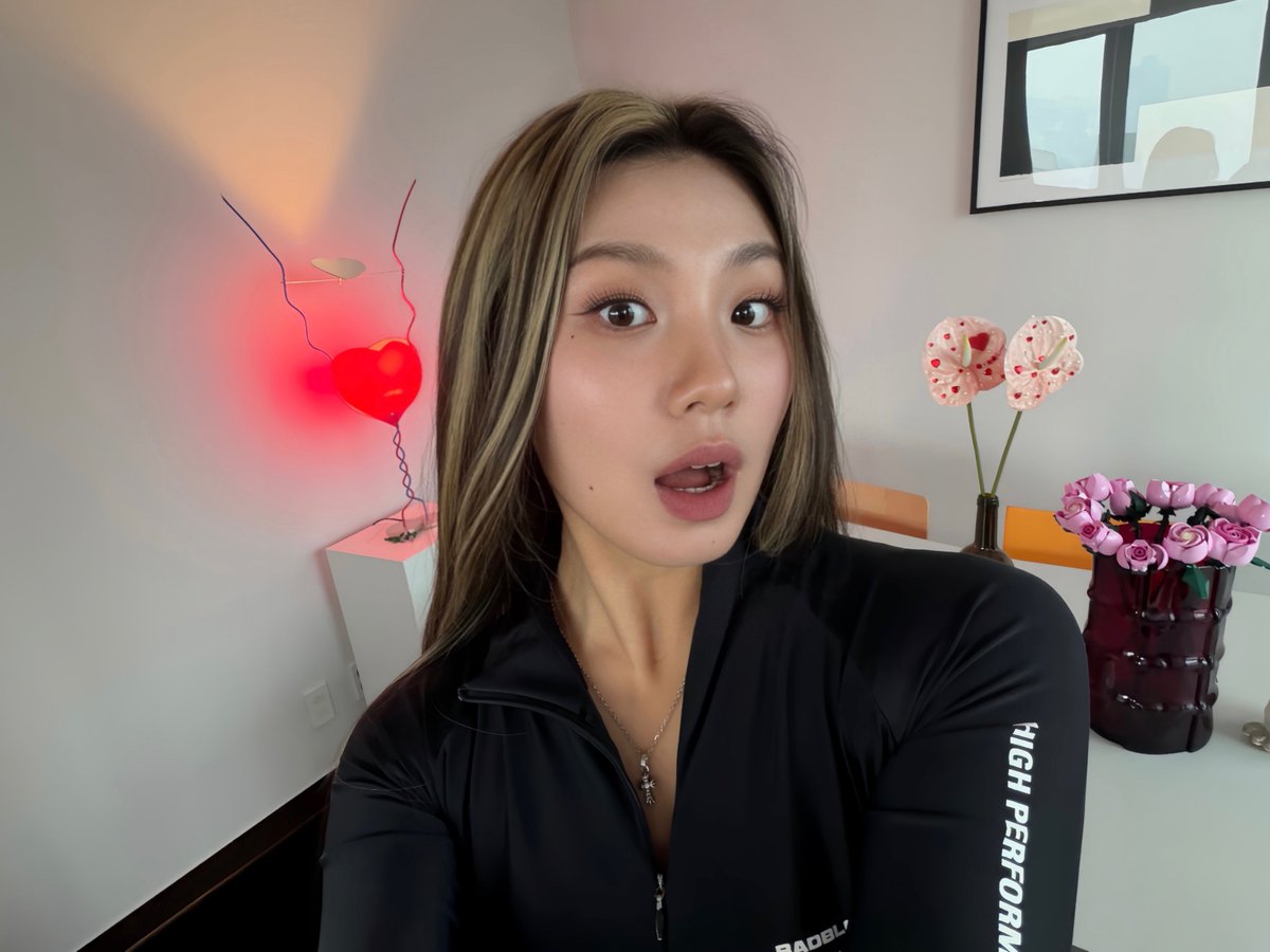 [📹] 옷 보러 갔다가 수다만 떨고 온 리정 집들이 (코첼라, 페메썰)

🔗 youtu.be/0n3ZkisYVPE

#LeejungLee #리정
#THEBLACKLABEL #더블랙레이블