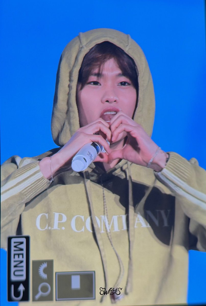 𝑺𝑾𝑨𝒀𝑺 tweet media