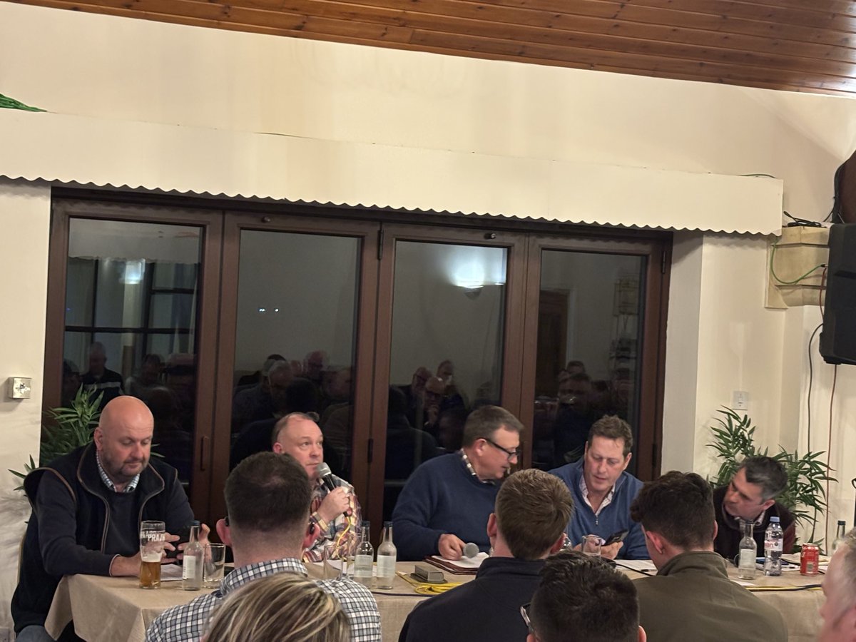 barry hook tweet media