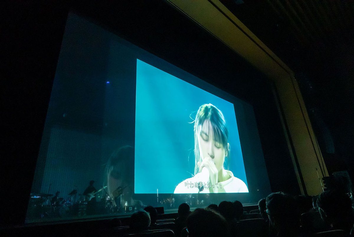 oricon's tweet photo. ZARD、デビュー35周年記念日に開催した
“永遠の瞬間（とき）”を刻むスペシャルライブ

✍🏻セットリスト付きライブレポ
https://t.co/qYxsH1ivvF

 #ZARD #坂井泉水 https://t.co/dFb6Bmx0cM