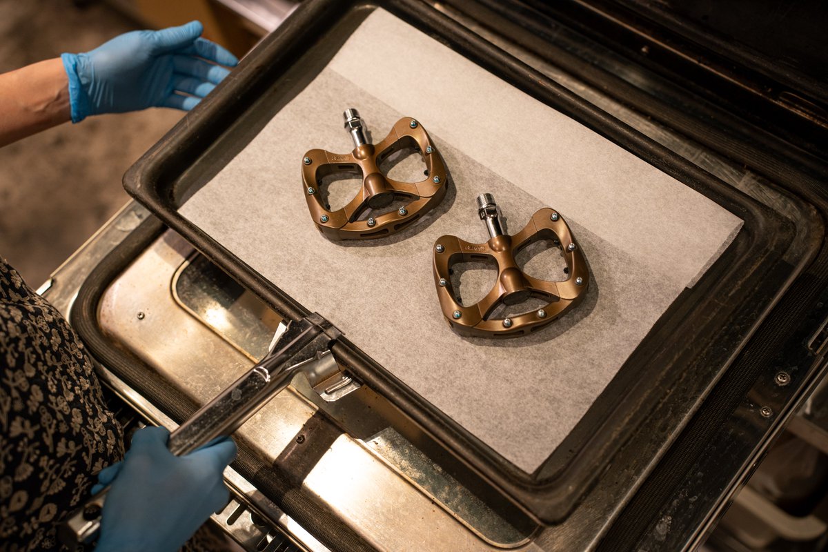 BLUE LUG tweet media