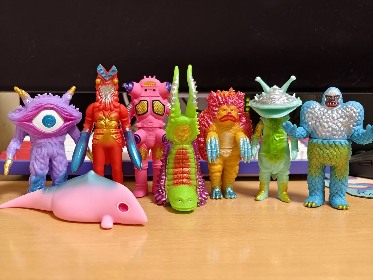 KAIJU COLORS 第1弾の全8種が揃ったでござるッ！ 20袋ぐらい買って