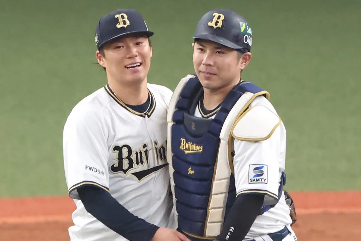 orix_crazy's tweet photo. 853日ぶりにこの2人の共闘でアツすぎる🔥 https://t.co/du5CUhZp6F