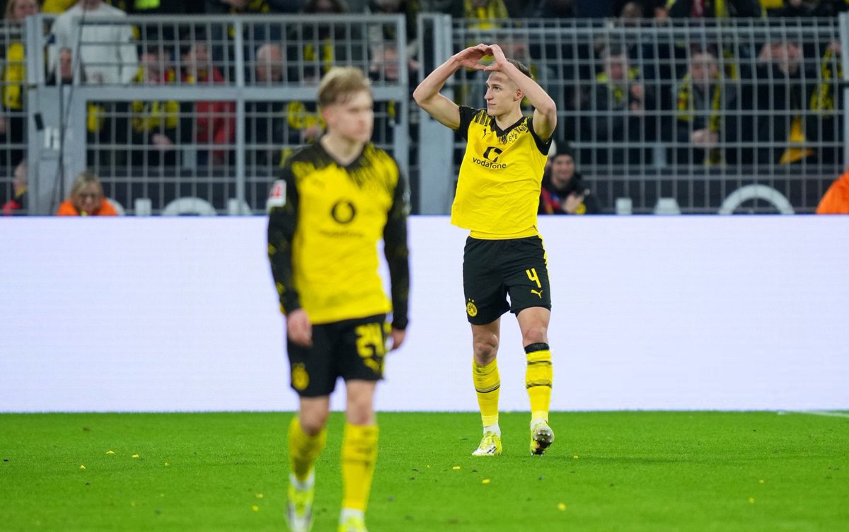 SpieltagIndo's tweet photo. Kalo 2025/26 striker Bundesliga yg naik daun, di 2026/27 nanti giliran bek dari Bundesliga yg akan naik daun di pasar transfer

Bek jebolan Bundesliga yg jadi komoditas panas di bursa transfer berikutnya:

🇩🇪Nico Schlotterbeck (26) ➡️ R. Madrid
🇩🇪Karim Coulibaly (18) ➡️ Arsenal
🇩🇪Nnamdi Collins (22) ➡️ Brighton
🇩🇪Nathaniel Brown (23) ➡️ Man City
🇭🇷Luka Vuskovic (19) ➡️ Barcelona

🤔