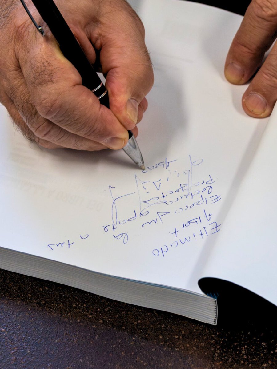 Cruyff Football tweet media