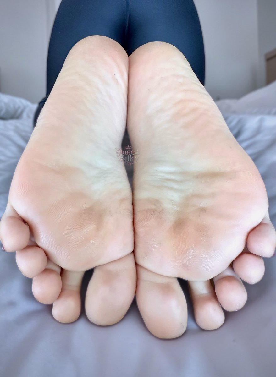 SilkyHoneySoles2🍯 tweet media
