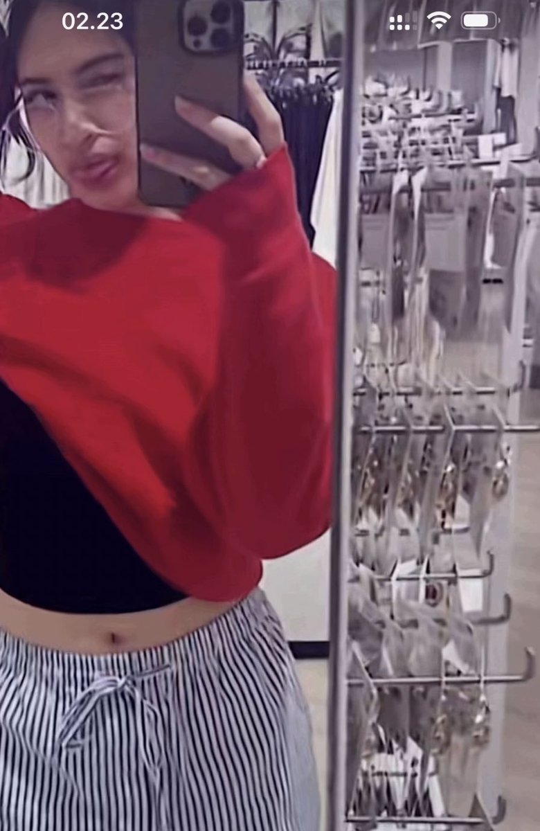 Deaa Santika tweet media