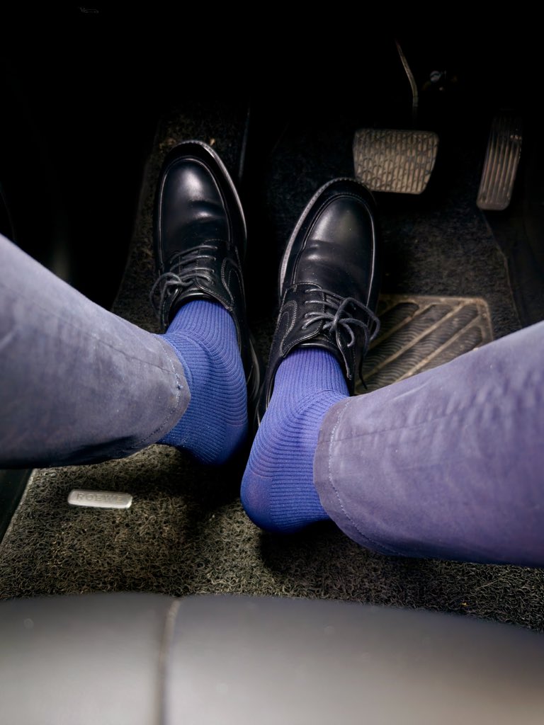 simon_socks tweet media