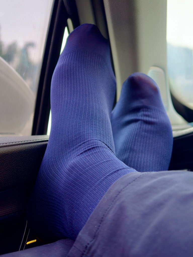 simon_socks tweet media