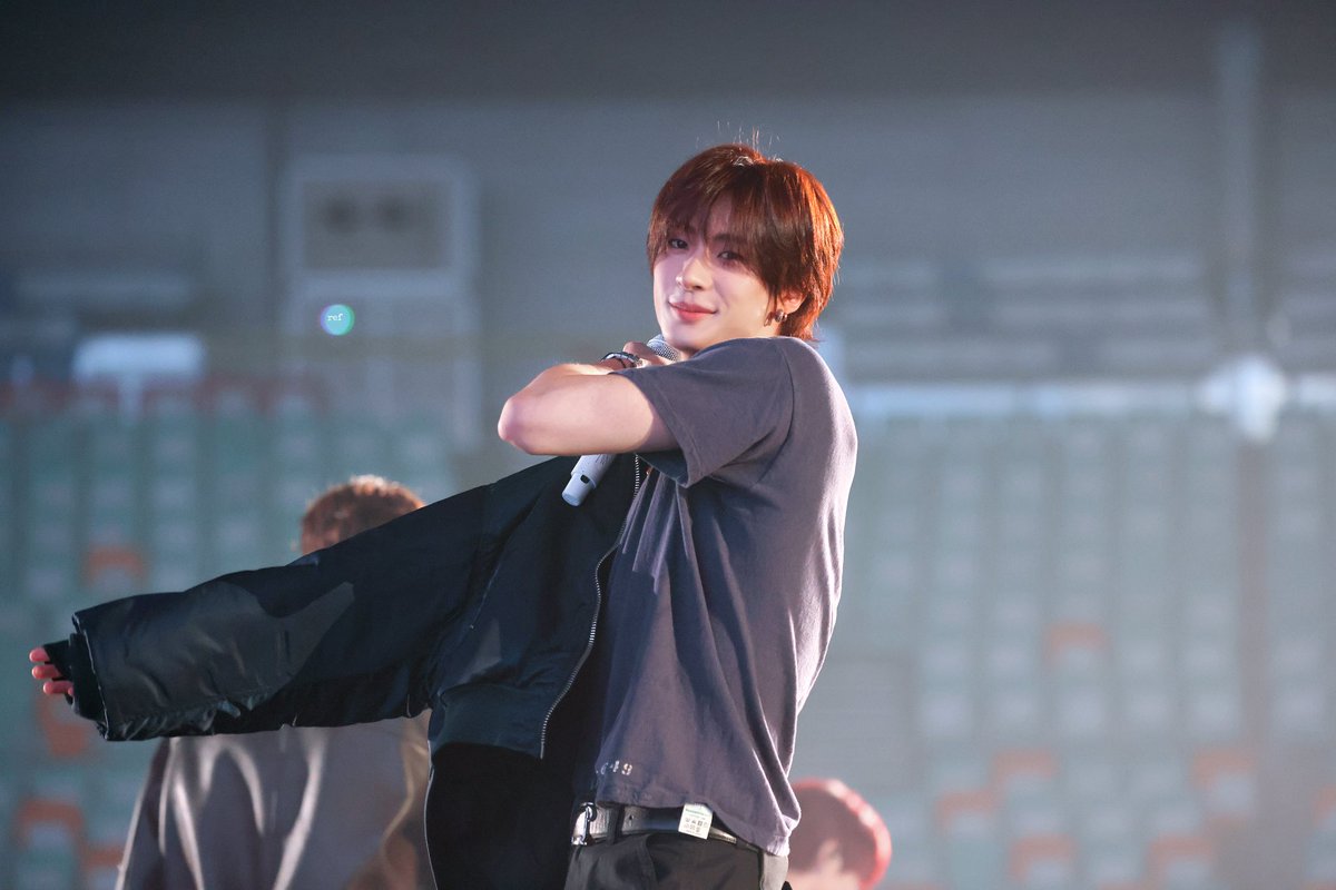 ref：^0^rain tweet media