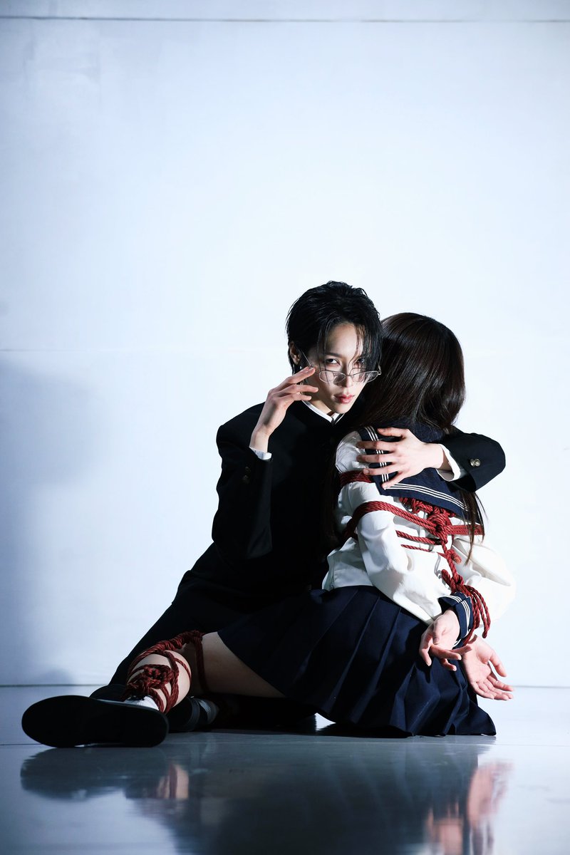 立てば芍薬、座れば牡丹、後ろ姿もお手のもの

脱出遊戯さんにて、以前共演させていただきました陽奈森さんと撮影ありがとうございます。
<a href="/CHIHIRO_hina12/">陽奈森 千尋🩵</a> 
<a href="/8_92dasshutsu/">🗑️くずかご🗑️脱出遊戯etc.</a>