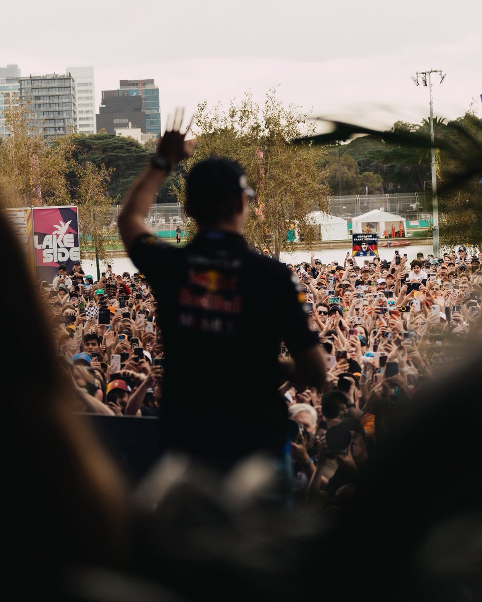 Max Verstappen tweet media