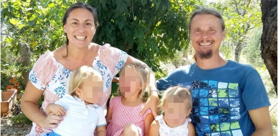 Il tribunale potrebbe separare la famiglia nel bosco:
La madre sarebbe un "ostacolo" al progetto educativo 
La mamma un ostacolo a cosa?