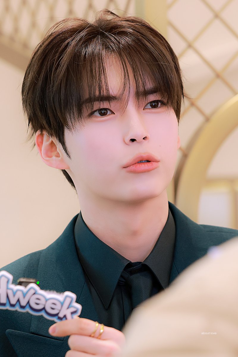 𝗮𝗯𝗼𝘂𝘁 𝗹𝗼𝘃𝗲 tweet media