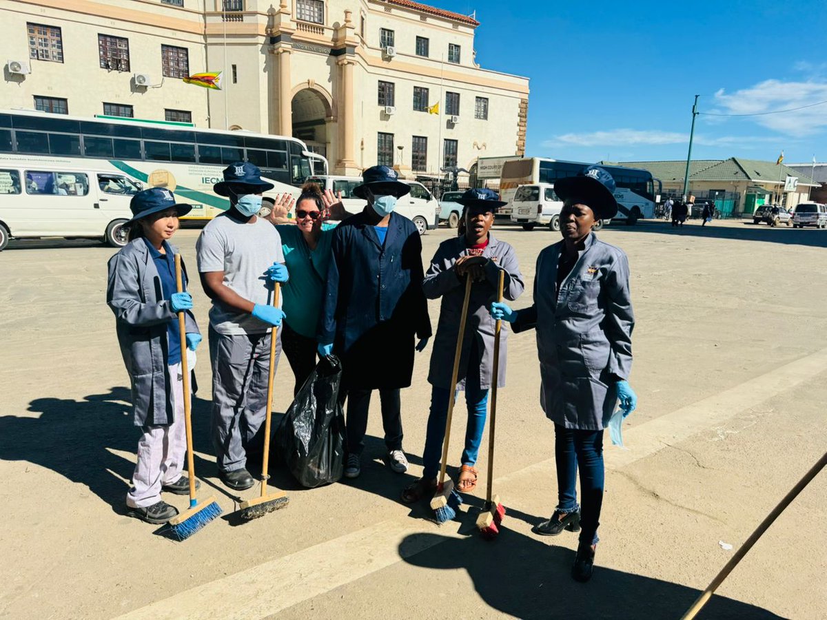 National Gallery in Bulawayo tweet media