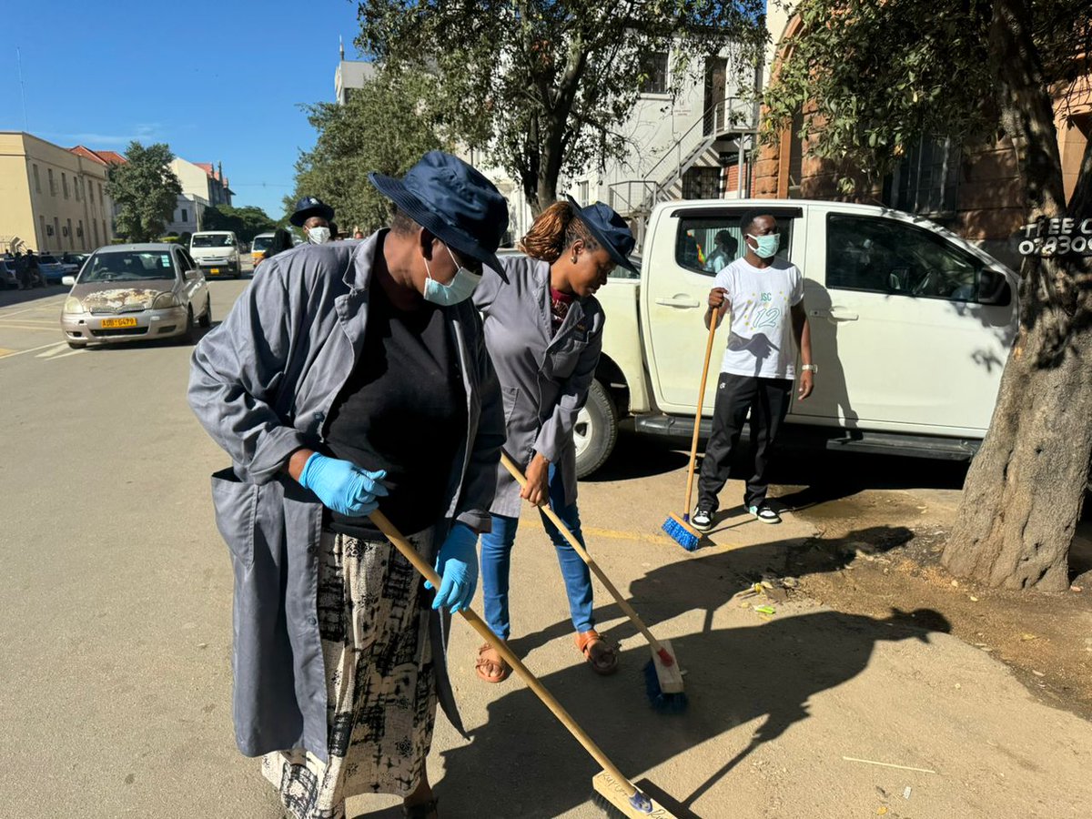 National Gallery in Bulawayo tweet media