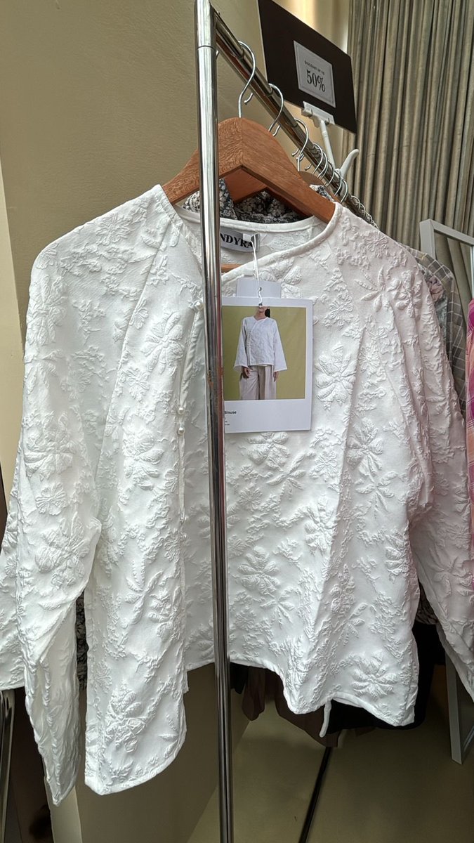 Bibble here tweet media