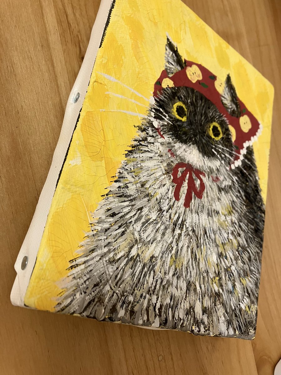 ひび割れちゃったの残念だけどかわいい