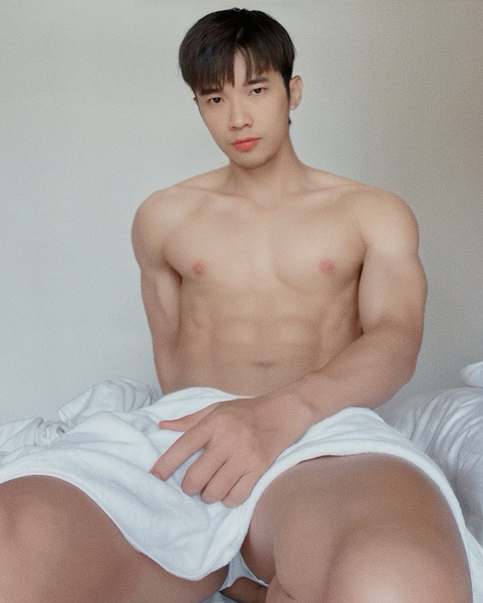 คอ.นอ tweet media