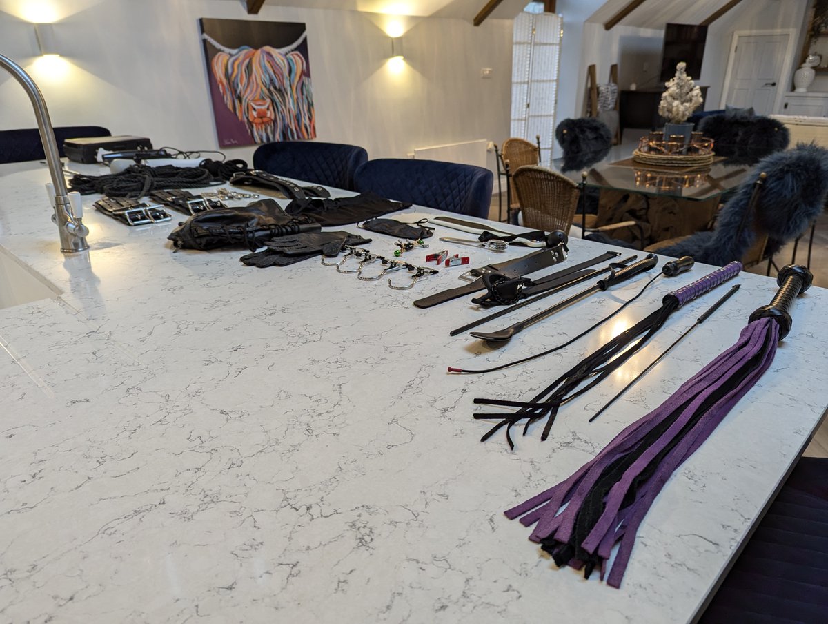 Empress Akari tweet media