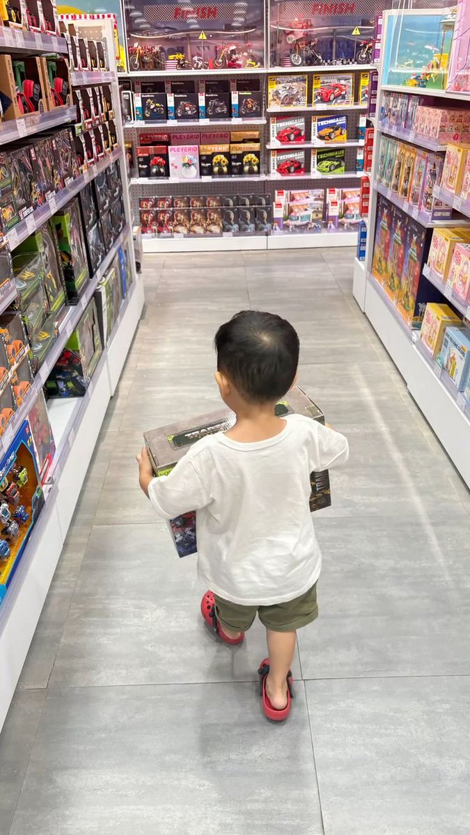 Marcialea ⾕ tweet media