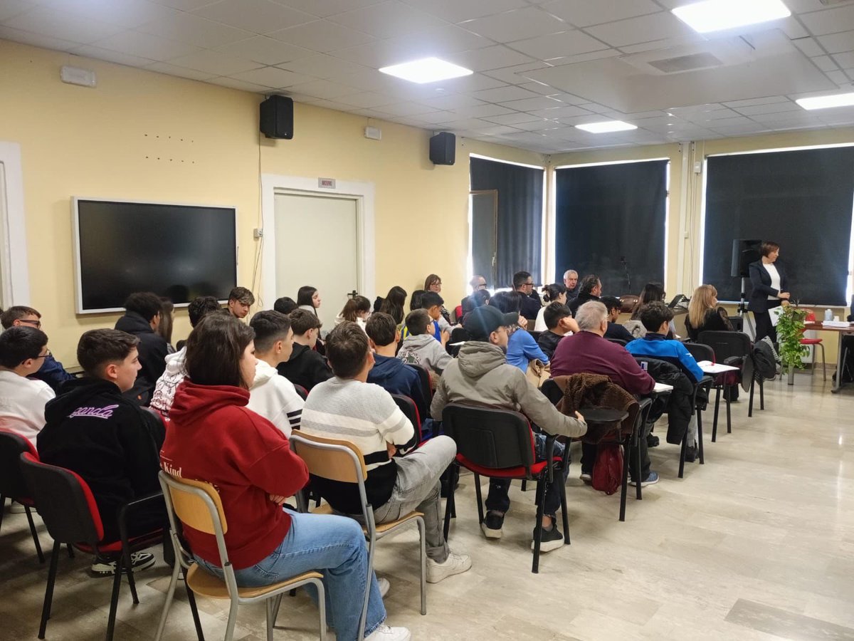 bluewavesboccardi tweet media