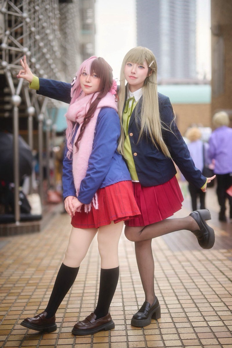 くるす りり tweet media