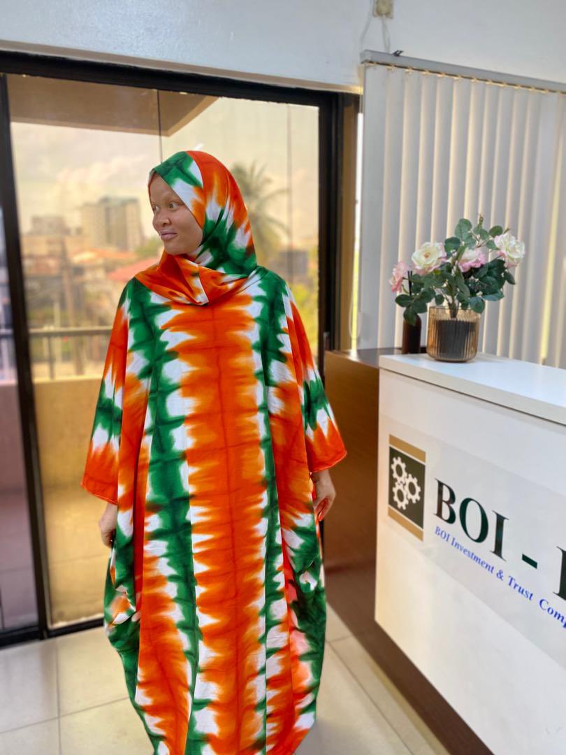 hibatullahhh's tweet photo. Forget not your Kahf 
Send lots of Salawaat upon the Prophet (SAW) 
Make lots of Istighfaar
Make duas between Asr and Maghrib 🤲🏾
Spread goodness
Smile 😊 

#jummah #jummahmubarak #ramadan2026 #prayerdress https://t.co/9VNKYHUbm9