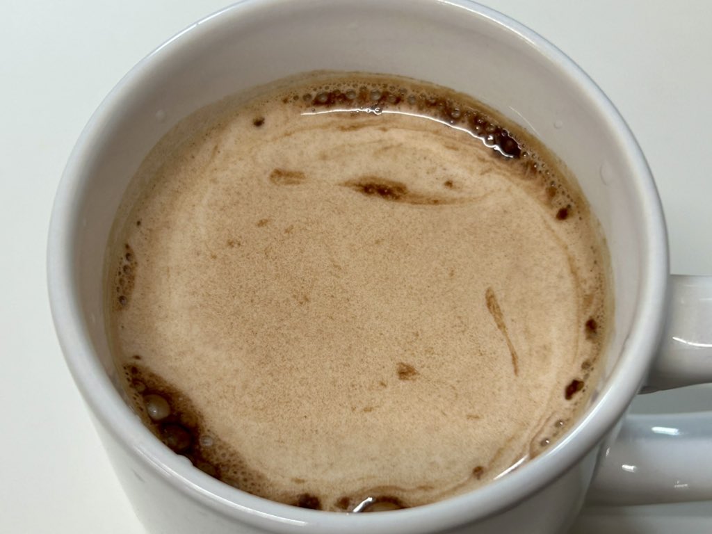 YUI_OKUDA_0108's tweet photo. Today, March 6th, is #MiloDay (#Milo #ミロ #ミロの日)🎶 So, I had Milo Milk for the first time in a while✨ So delicious😋
Milo is a functional food (iron, calcium, vitamin D) drink made primarily from malt extract and cocoa, sold by #NestleJapan🎵 It was created in Australia in 1934 and has been sold in Japan since 1973🎶 I love Milo💕