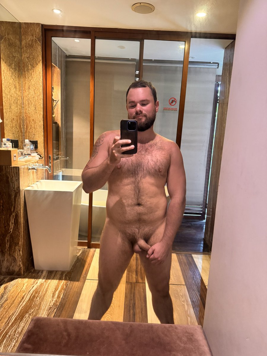 Pole Teddy tweet media