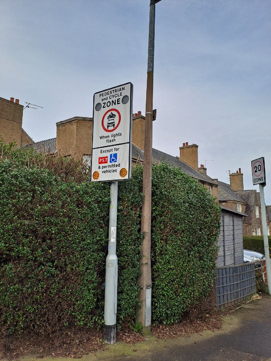 Police Scotland Edinburgh tweet media