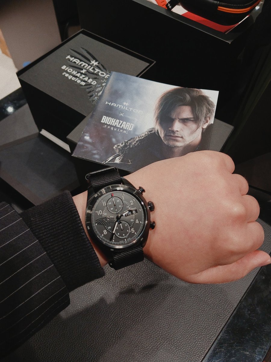 Indie5051's tweet photo. La marca de relojes Hamilton sacó un reloj edición limitada de Leon Kennedy, Resident Evil Requiem. https://t.co/JKiPN7Uv46