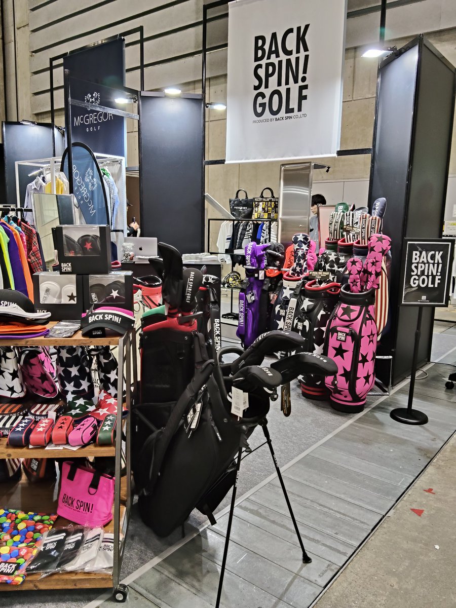 BACKSPINGOLF1's tweet photo. ゴルフフェア1日目終了いたしました！お立ち寄りいただいた方、新たにフォローしていただいた方ありがとうございました！また明日もおまちしておりますー！
#JGF2026 
#backspingolf https://t.co/M12kbU7cja