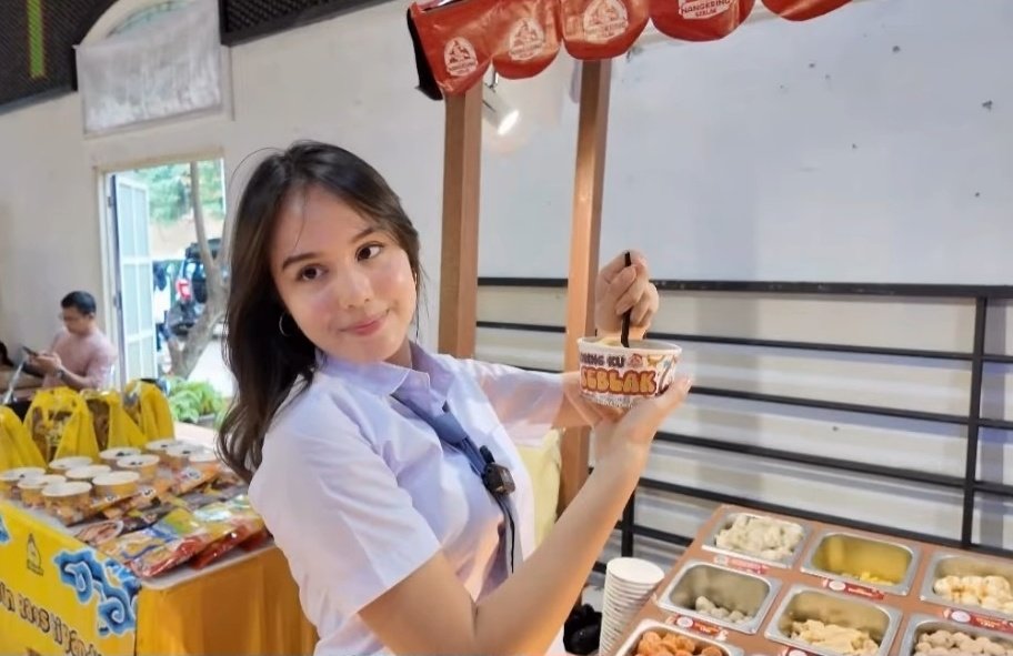 bullanvie's tweet photo. cantikk bgt sissi loaff https://t.co/xl3gJA5WXO